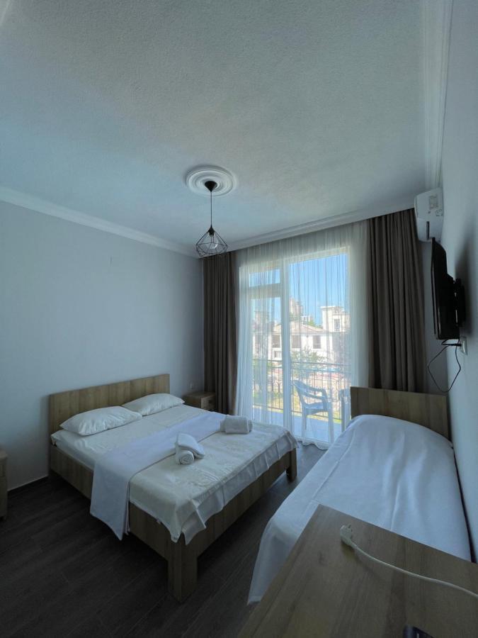 Hotel CHARLI Gonio Buitenkant foto