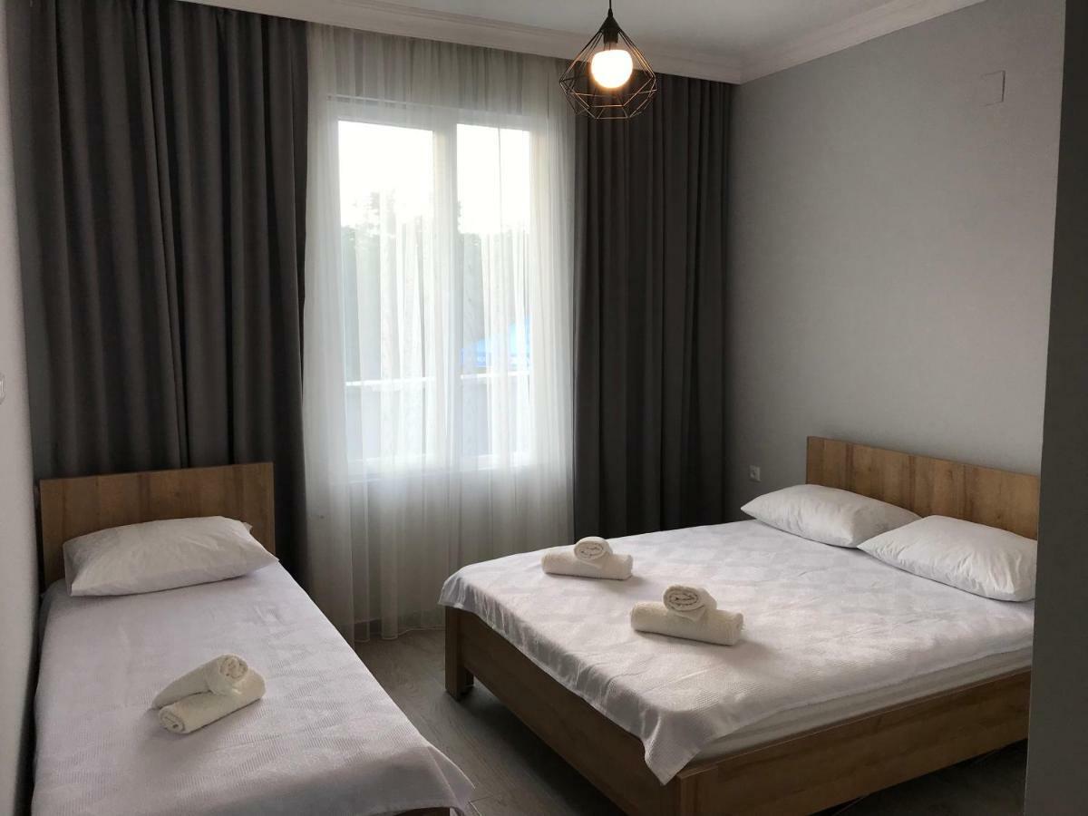 Hotel CHARLI Gonio Buitenkant foto