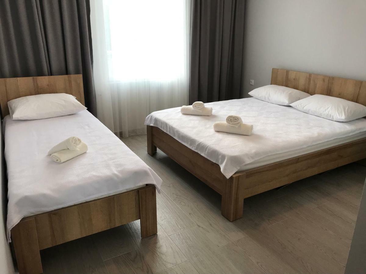 Hotel CHARLI Gonio Buitenkant foto