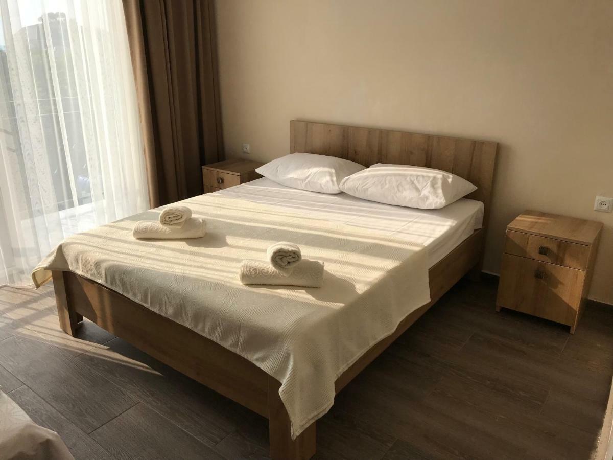 Hotel CHARLI Gonio Buitenkant foto