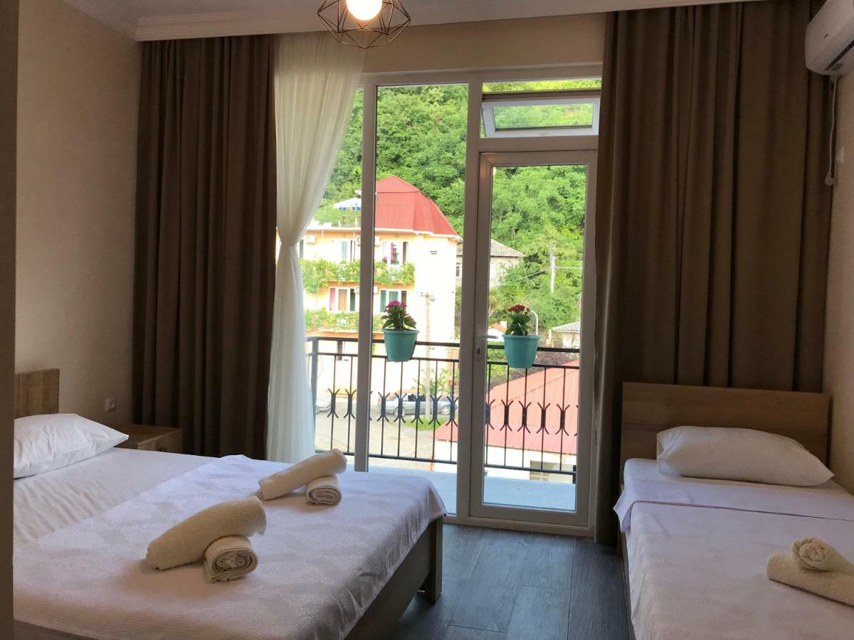 Hotel CHARLI Gonio Buitenkant foto