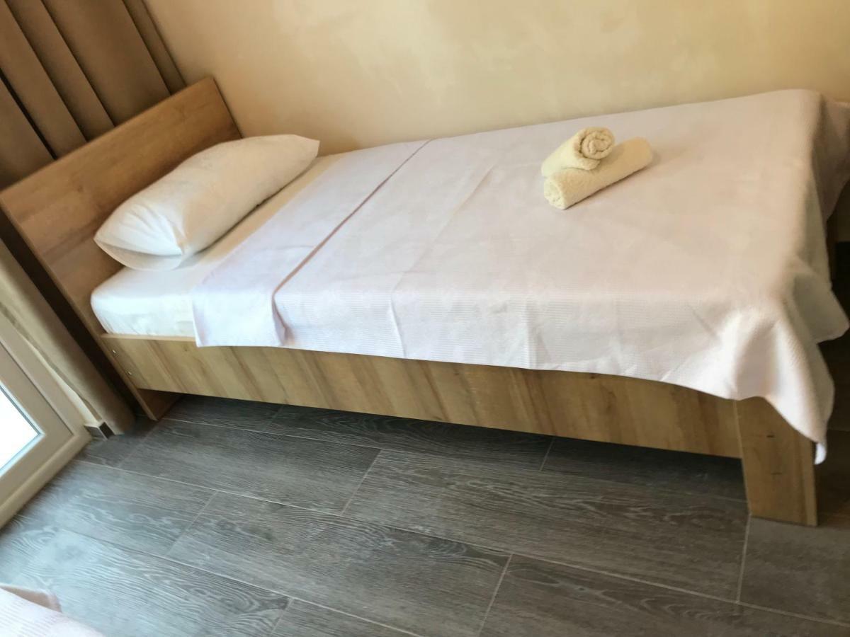 Hotel CHARLI Gonio Buitenkant foto