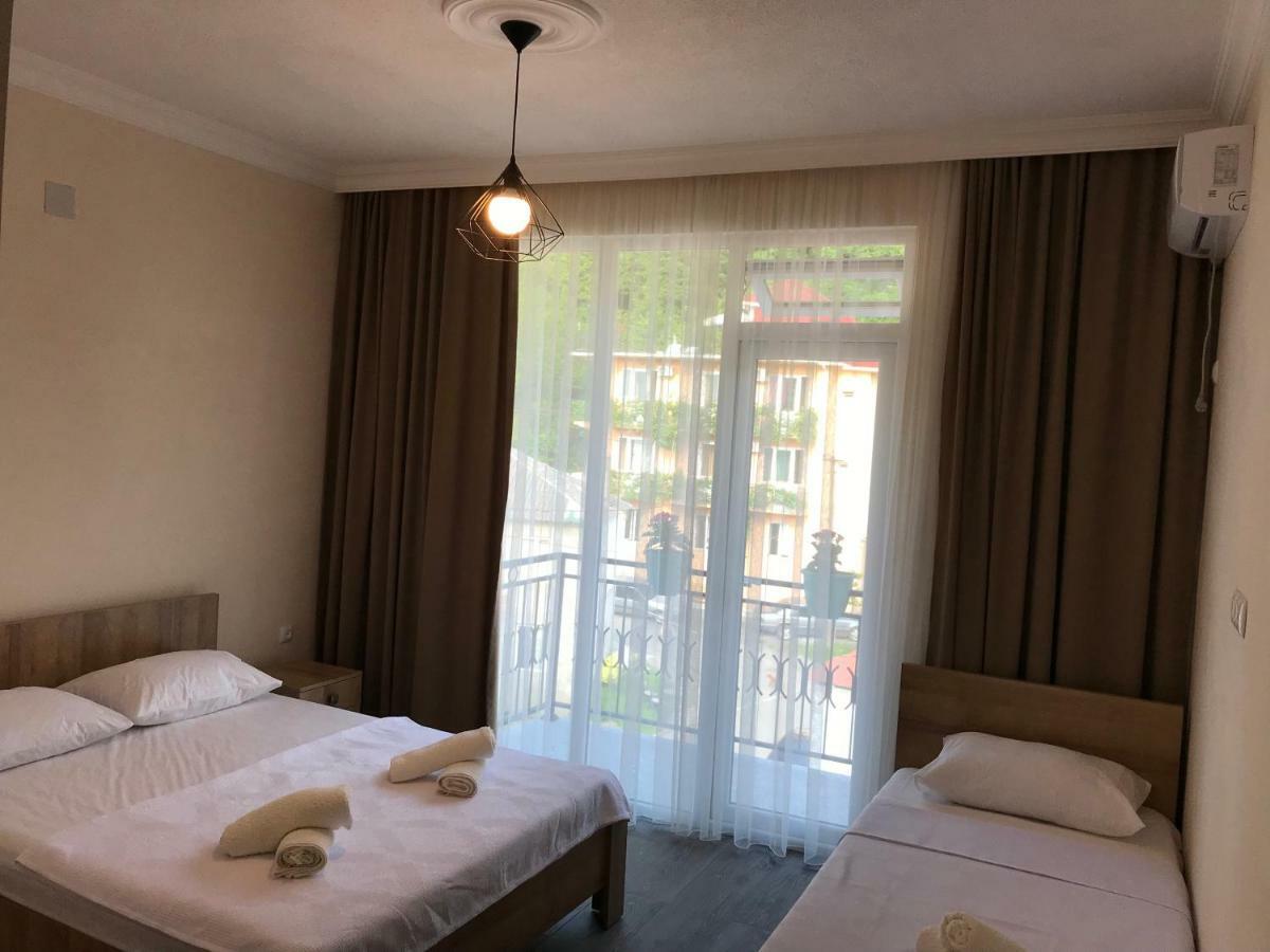 Hotel CHARLI Gonio Buitenkant foto