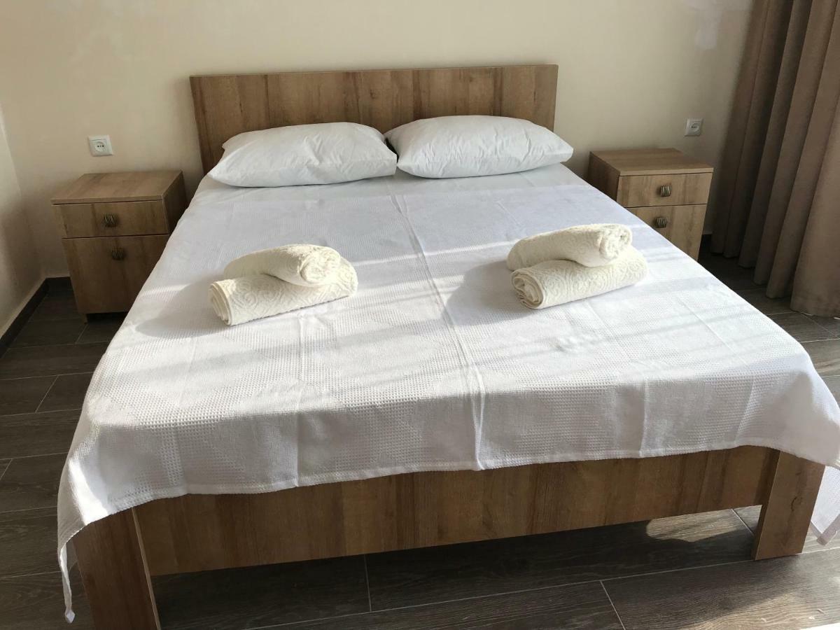 Hotel CHARLI Gonio Buitenkant foto