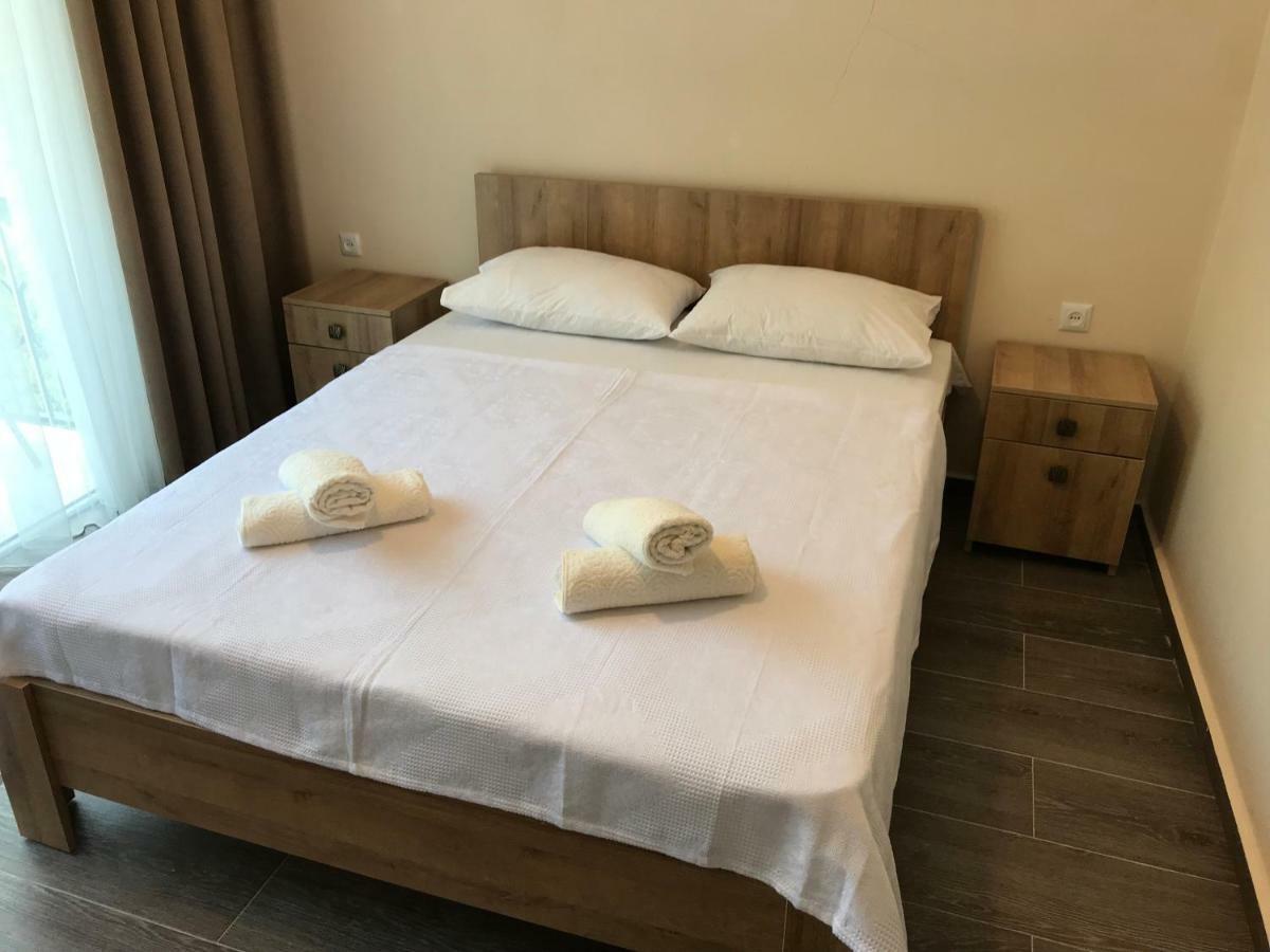 Hotel CHARLI Gonio Buitenkant foto