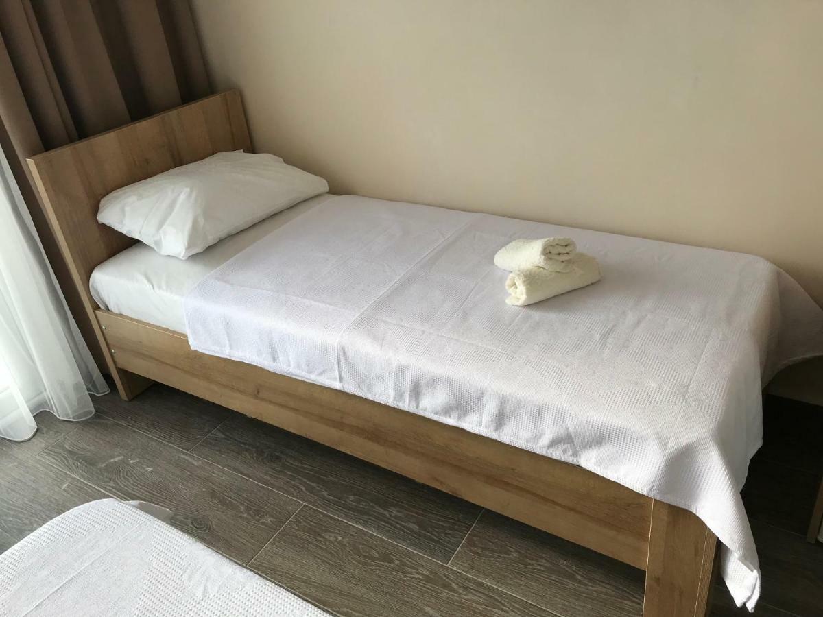 Hotel CHARLI Gonio Buitenkant foto