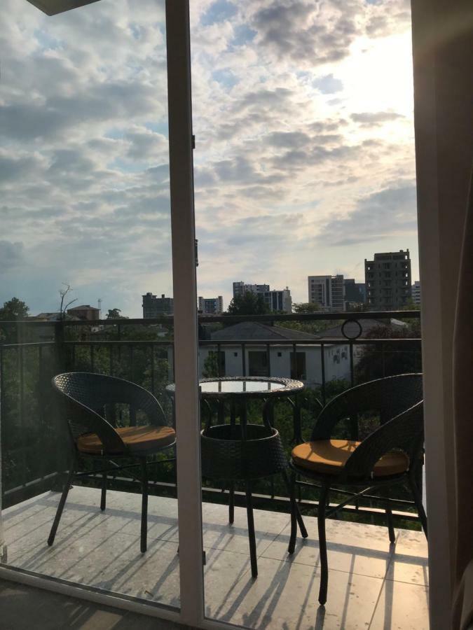 Hotel CHARLI Gonio Buitenkant foto