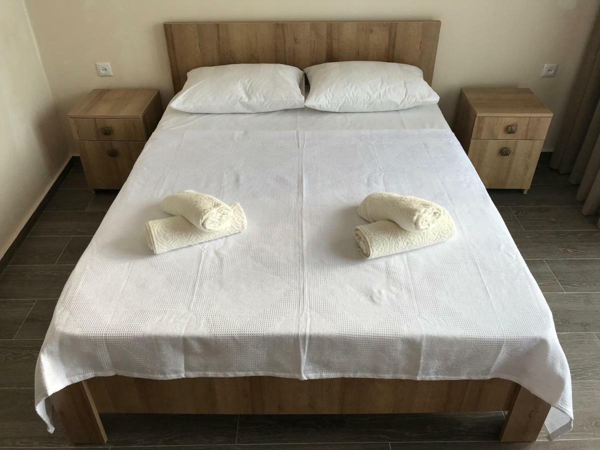 Hotel CHARLI Gonio Buitenkant foto
