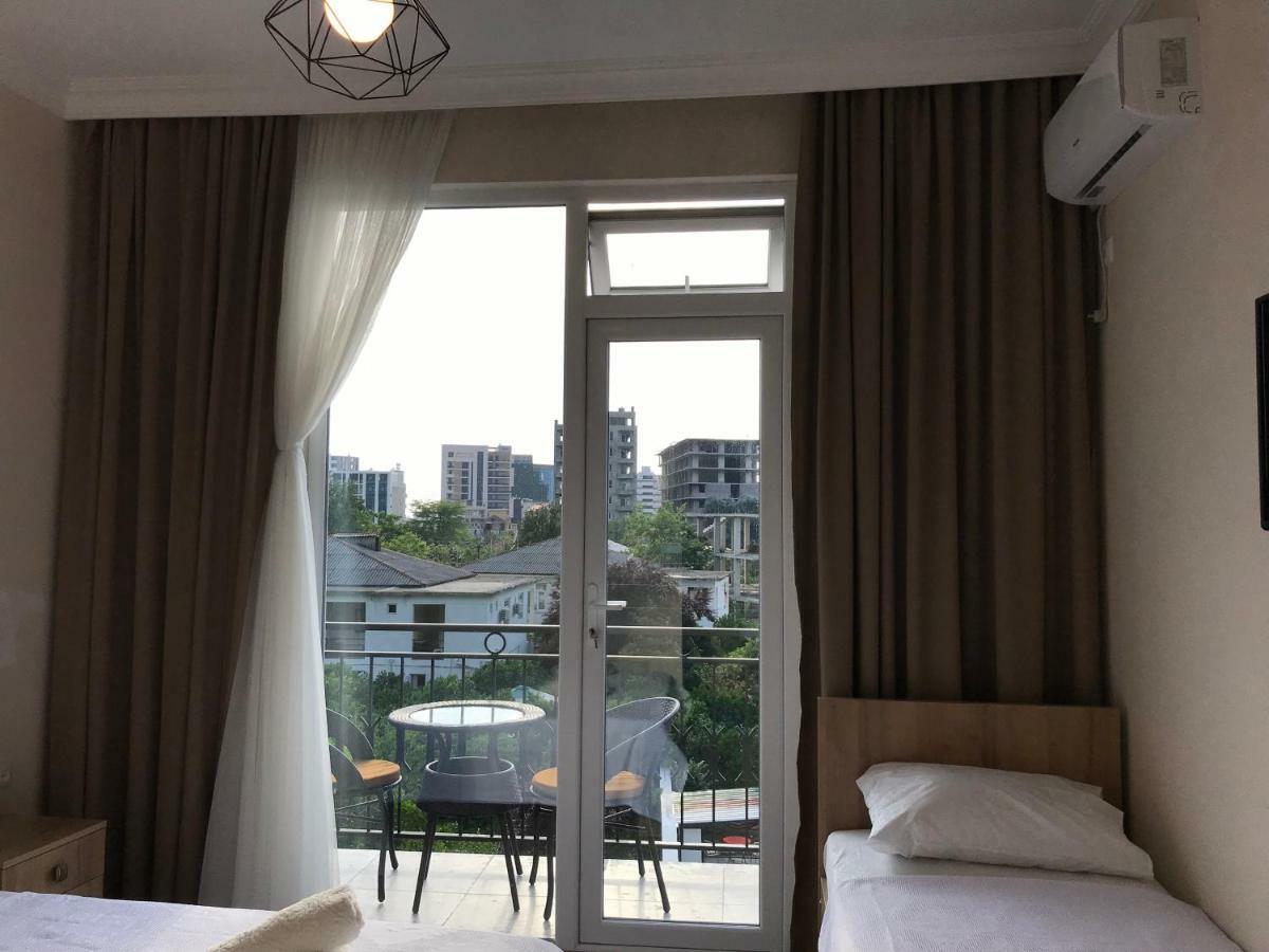 Hotel CHARLI Gonio Buitenkant foto